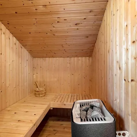 Cozy In With Sauna بيت للعطل